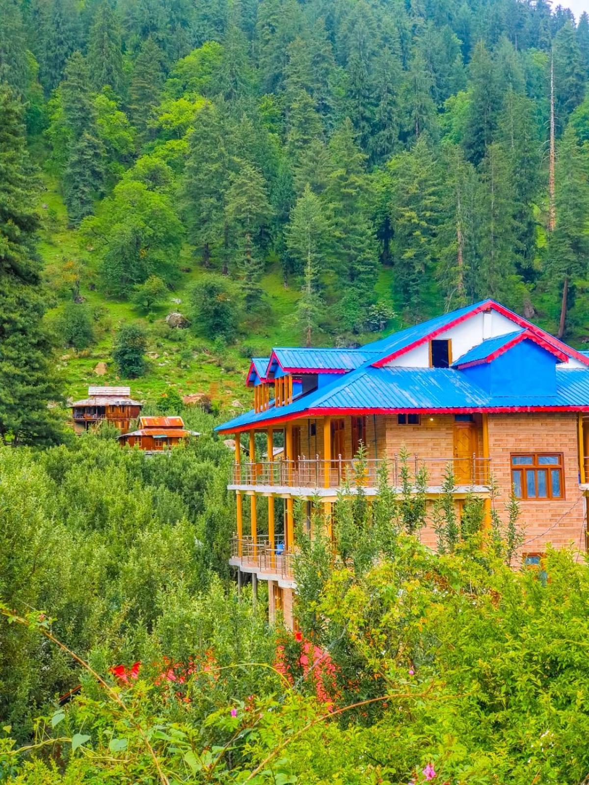 New Brahma Cafe Guest House Kalgha Екстер'єр фото